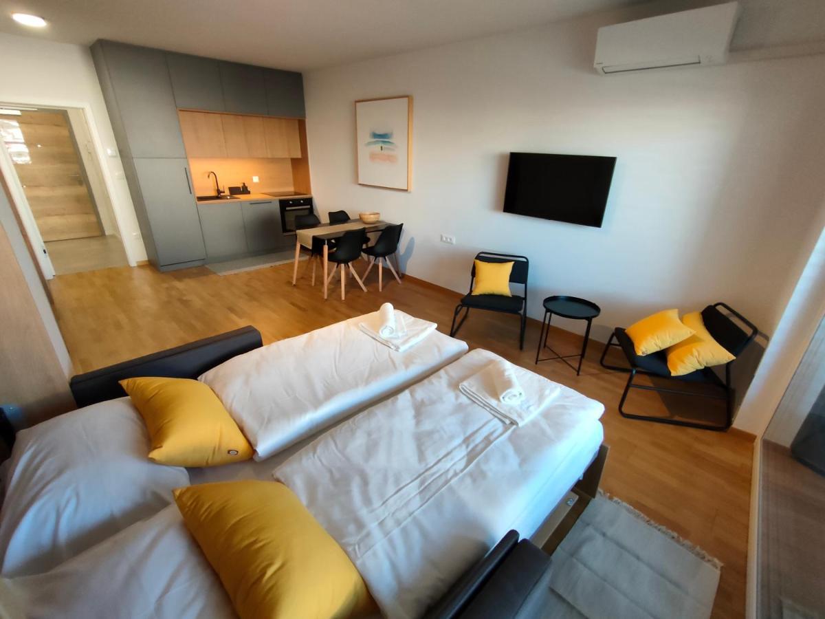 Bed & Breakfast Rezidenca Pipanova Любляна Екстер'єр фото